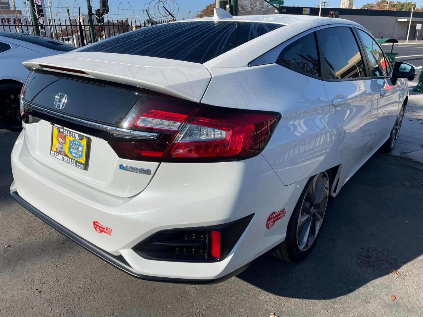 2018 WHITE /White Gold Honda Clarity (JHMZC5F13JC) , located at 744 E Miner Ave, Stockton, CA, 95202, (209) 944-5770, 37.956863, -121.282082 - Photo#12